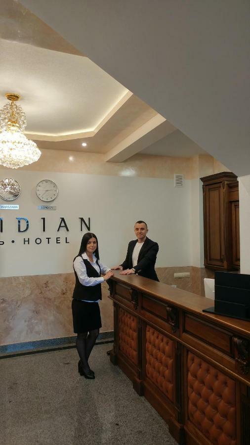 Hotel Meridian Brody Exterior foto